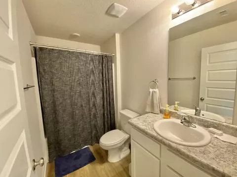 Bath - 3101 Van Day Way, Crestview, FL 32539 photo 3 of 3