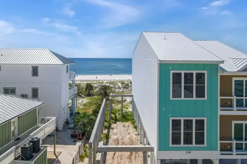 115 S 37th St, Mexico Beach, FL 32456