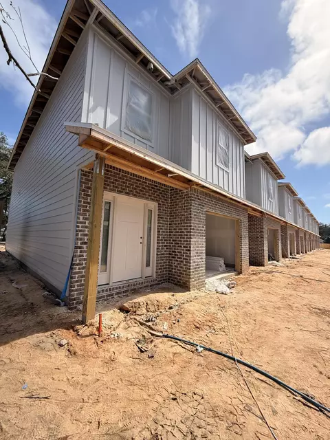 704 Ferguson Dr #3, Fort Walton Beach, FL 32547