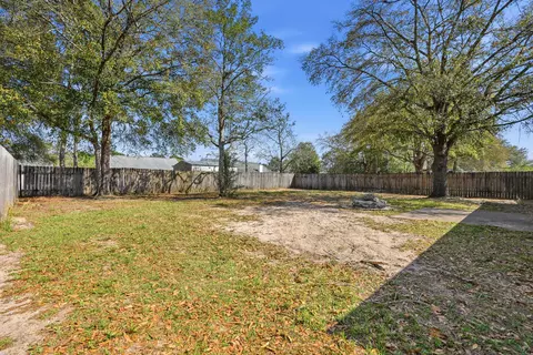 Exterior - 4719 Connor Dr, Crestview, FL 32539 photo 3 of 6