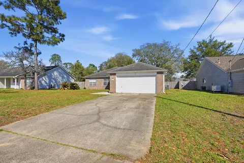 Exterior - 4719 Connor Dr, Crestview, FL 32539 photo 1 of 6