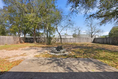 Exterior - 4719 Connor Dr, Crestview, FL 32539 photo 2 of 6
