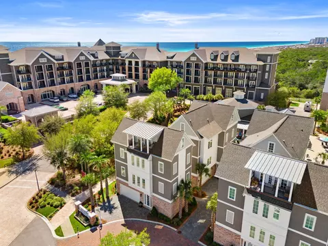 413 Henderson Cottage Way, Destin, FL 32541