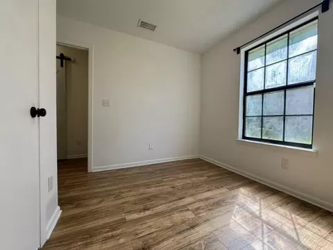 Bedroom - 556 Lee Ave, Crestview, FL 32539 photo 1 of 3