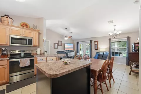 Kitchen - 4237 Melton Rd, Milton, FL 32583 photo 6 of 6
