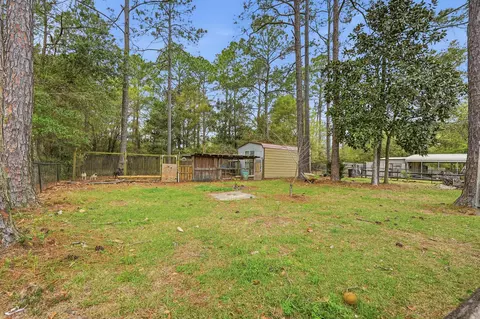 Exterior - 4237 Melton Rd, Milton, FL 32583 photo 13 of 14
