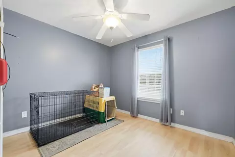 Bedroom - 4237 Melton Rd, Milton, FL 32583 photo 6 of 6