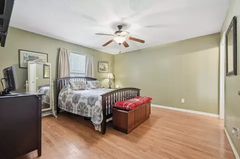 Bedroom - 4237 Melton Rd, Milton, FL 32583 photo 1 of 6