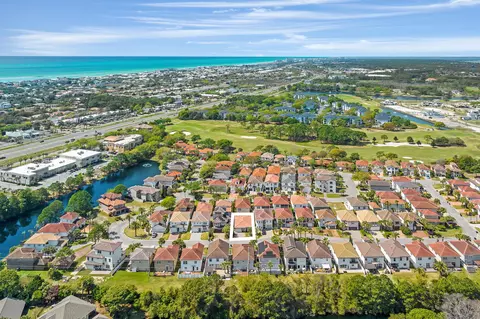 4707 Amhurst Cir, Destin, FL 32541