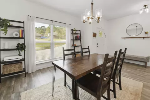 Dining - 400 Scooter Cv, Crestview, FL 32539 photo 1 of 3