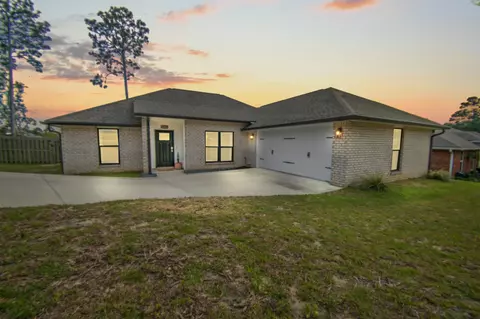 400 Scooter Cv, Crestview, FL 32539