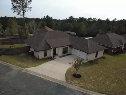 View/Area - 400 Scooter Cv, Crestview, FL 32539 photo 1 of 5
