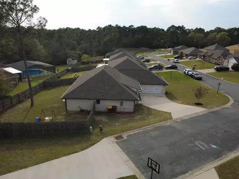 View/Area - 400 Scooter Cv, Crestview, FL 32539 photo 3 of 5