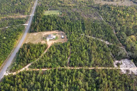2595 Long Rd, Defuniak Springs, FL 32433