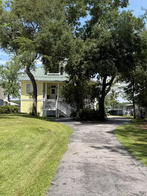 Exterior - 1422 Lagrange Rd, Freeport, FL 32439 photo 4 of 18