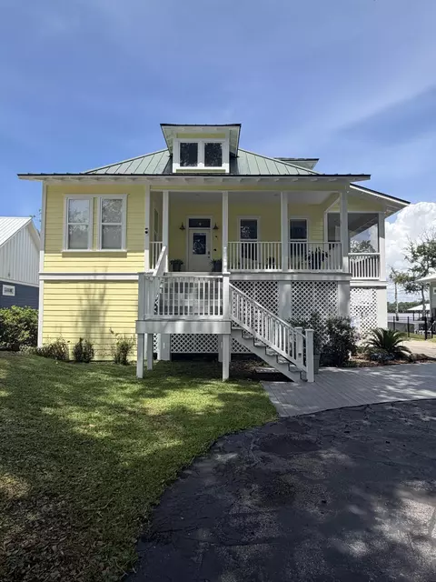 1422 Lagrange Rd, Freeport, FL 32439