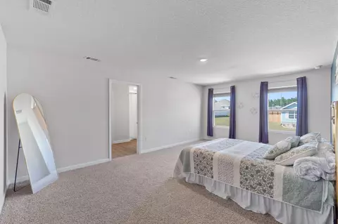 Bedroom - 3565 Sugar Maple Ln, Crestview, FL 32539 photo 4 of 11