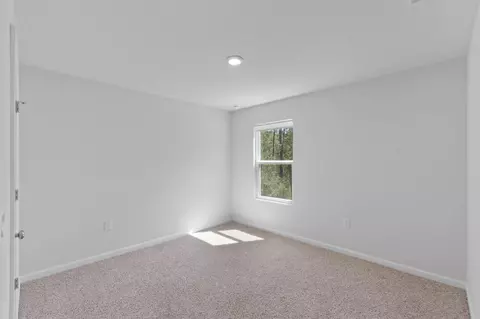 Bedroom - 3565 Sugar Maple Ln, Crestview, FL 32539 photo 1 of 11