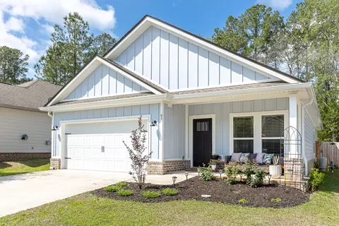 65 N Marsh Lndg, Freeport, FL 32439