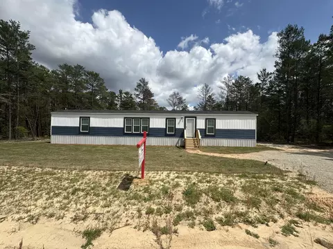 416 Ponderosa Blvd, Defuniak Springs, FL 32433