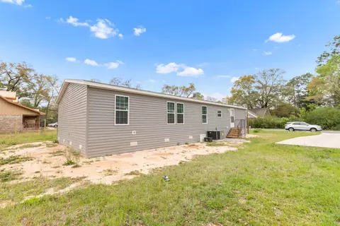 910 N Lloyd St, Crestview, FL 32536 photo 30