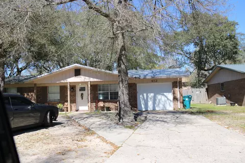 412 Bear Rd, Fort Walton Beach, FL 32547