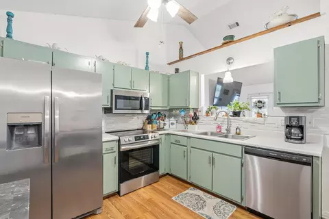 Kitchen - 2880 Aplin Rd, Crestview, FL 32539 photo 1 of 2