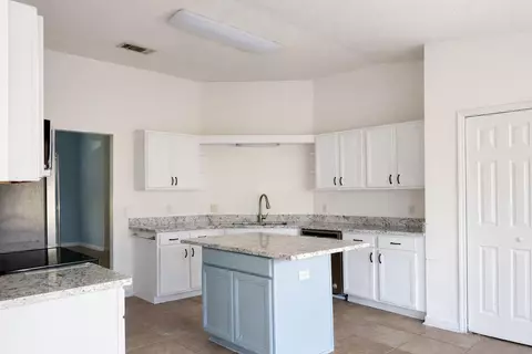 Kitchen - 455 Jillian Dr, Crestview, FL 32536 photo 2 of 2