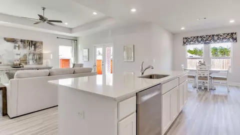 Kitchen - 5567 Briset St, Milton, FL 32583 photo 3 of 4
