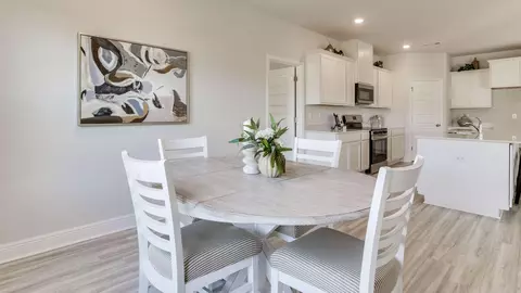 Dining - 5567 Briset St, Milton, FL 32583 photo 1 of 8