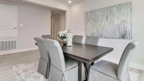 Dining - 5567 Briset St, Milton, FL 32583 photo 7 of 8