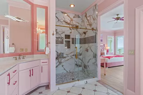 Bath - 4736 Ocean Blvd, Destin, FL 32541 photo 8 of 13