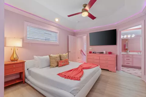 Bedroom - 4736 Ocean Blvd, Destin, FL 32541 photo 4 of 15