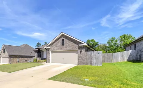 Exterior - 4603 Jayhawk Dr, Crestview, FL 32539 photo 2 of 6