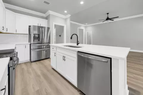 Kitchen - 4603 Jayhawk Dr, Crestview, FL 32539 photo 1 of 2