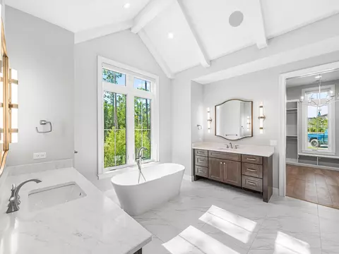Bath - 172 Norman Ct, Watersound, FL 32461 photo 2 of 7