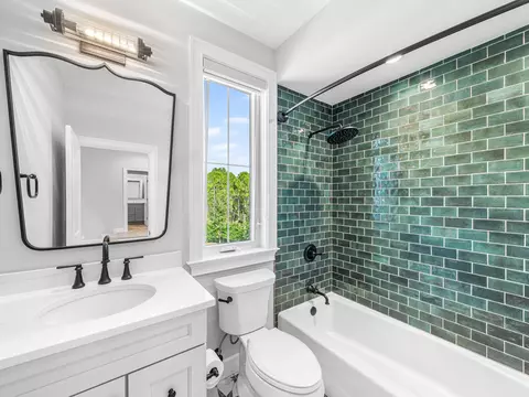 Bath - 172 Norman Ct, Watersound, FL 32461 photo 7 of 7