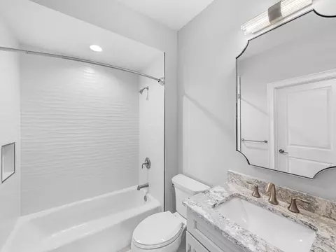 Bath - 172 Norman Ct, Watersound, FL 32461 photo 5 of 7