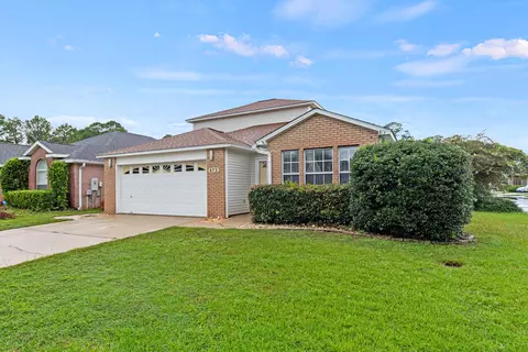 873 Van Dyke Dr, Shalimar, FL 32579