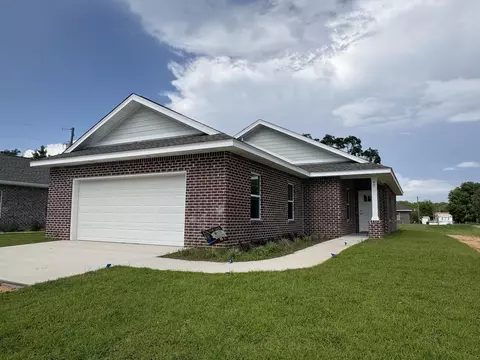 97 Homestead St, Niceville, FL 32578