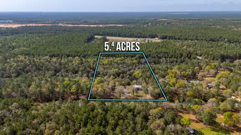 248 Elmwood Rd, Defuniak Springs, FL 32433