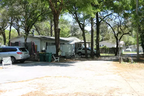 924 Mcfarlan Ave, Fort Walton Beach, FL 32547