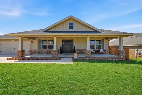 2213 Jernigan Dr, Crestview, FL 32536