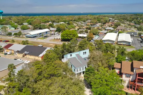 View/Area - 301 Summit Dr, Destin, FL 32541 photo 6 of 12