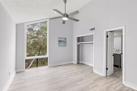 Bedroom - 301 Summit Dr, Destin, FL 32541 photo 1 of 2