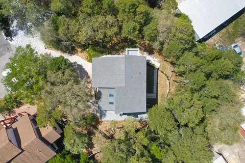View/Area - 301 Summit Dr, Destin, FL 32541 photo 2 of 12