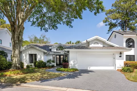 8808 Saint Andrews Dr, Miramar Beach, FL 32550