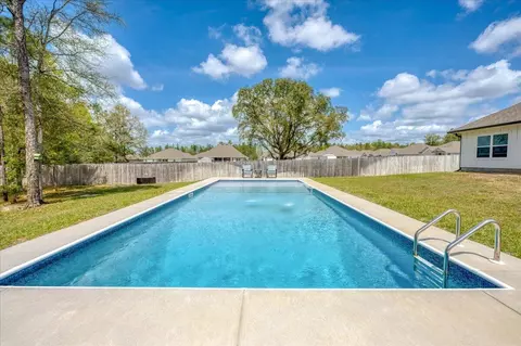 Exterior - 2455 Dakota Way, Crestview, FL 32536 photo 14 of 22