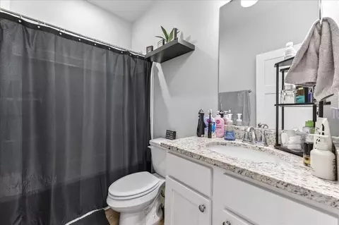Bath - 2455 Dakota Way, Crestview, FL 32536 photo 1 of 3