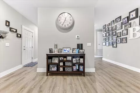 Entry Way - 2455 Dakota Way, Crestview, FL 32536 photo 14 of 14